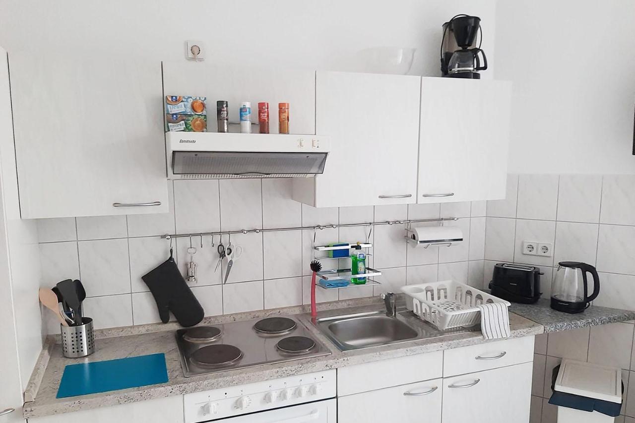 Cozy 2 Room Apartment In Magdeburg Ngoại thất bức ảnh